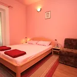 Apartment With A Parking Space Banjole, - 7242 *
