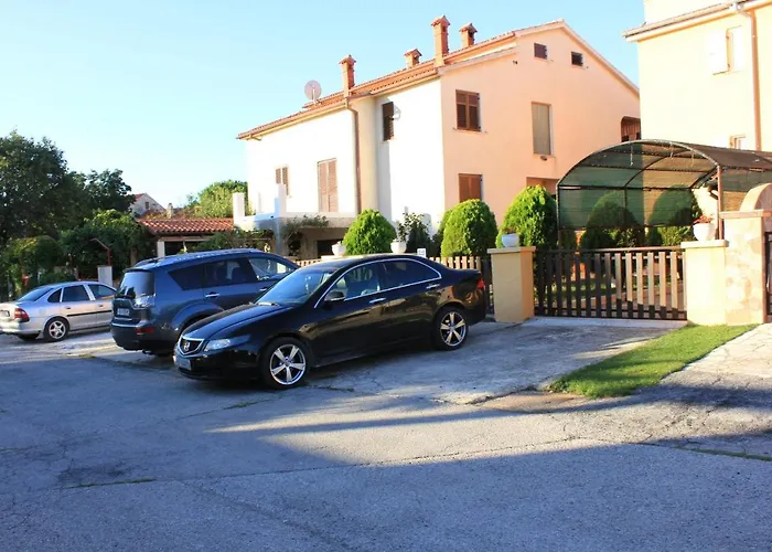 With A Parking Space Banjole, - 7242 Pula