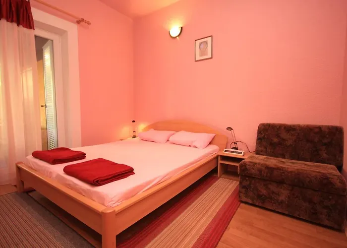 Lägenhet With A Parking Space Banjole, - 7242 *