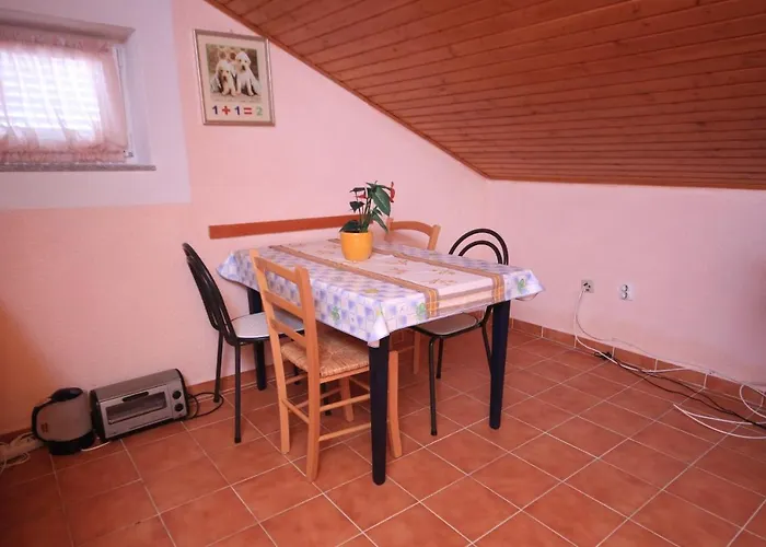 With A Parking Space Banjole, - 7242