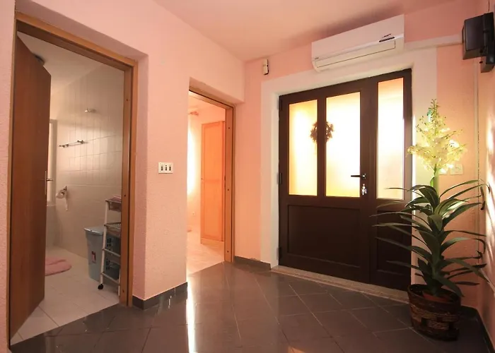 With A Parking Space Banjole, - 7242 Lägenhet Pula