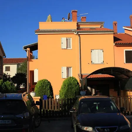 With A Parking Space Banjole, - 7242 Appartamento *